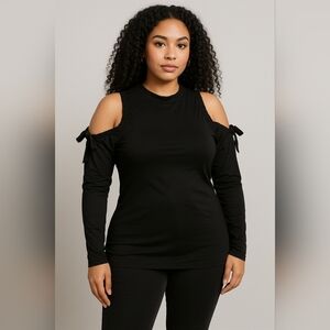 🖤 NWT Topshop Cold Shoulder Long Sleeve Top • Size 4